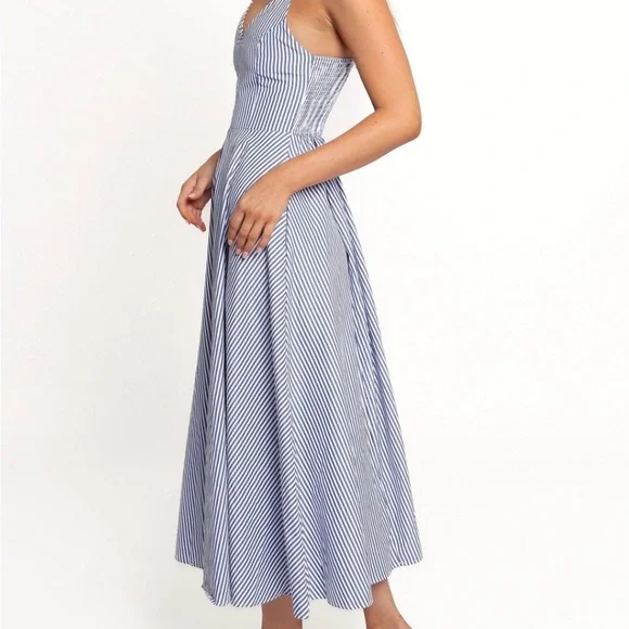 Petal & Pup Romilly Strappy Maxi Dress - Picture 2 of 4